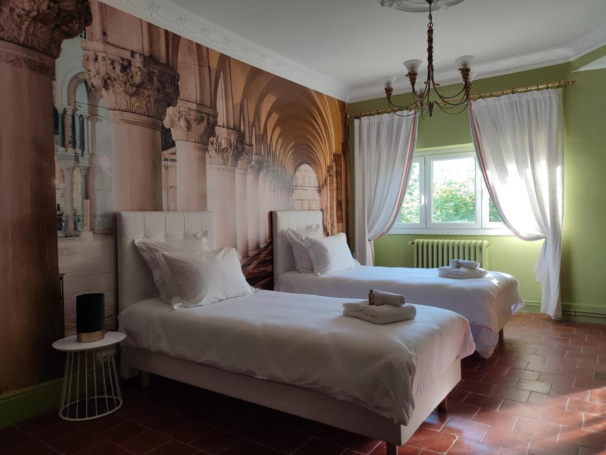 알레스 Les Jardins De La Fontaine B&B 외부 사진