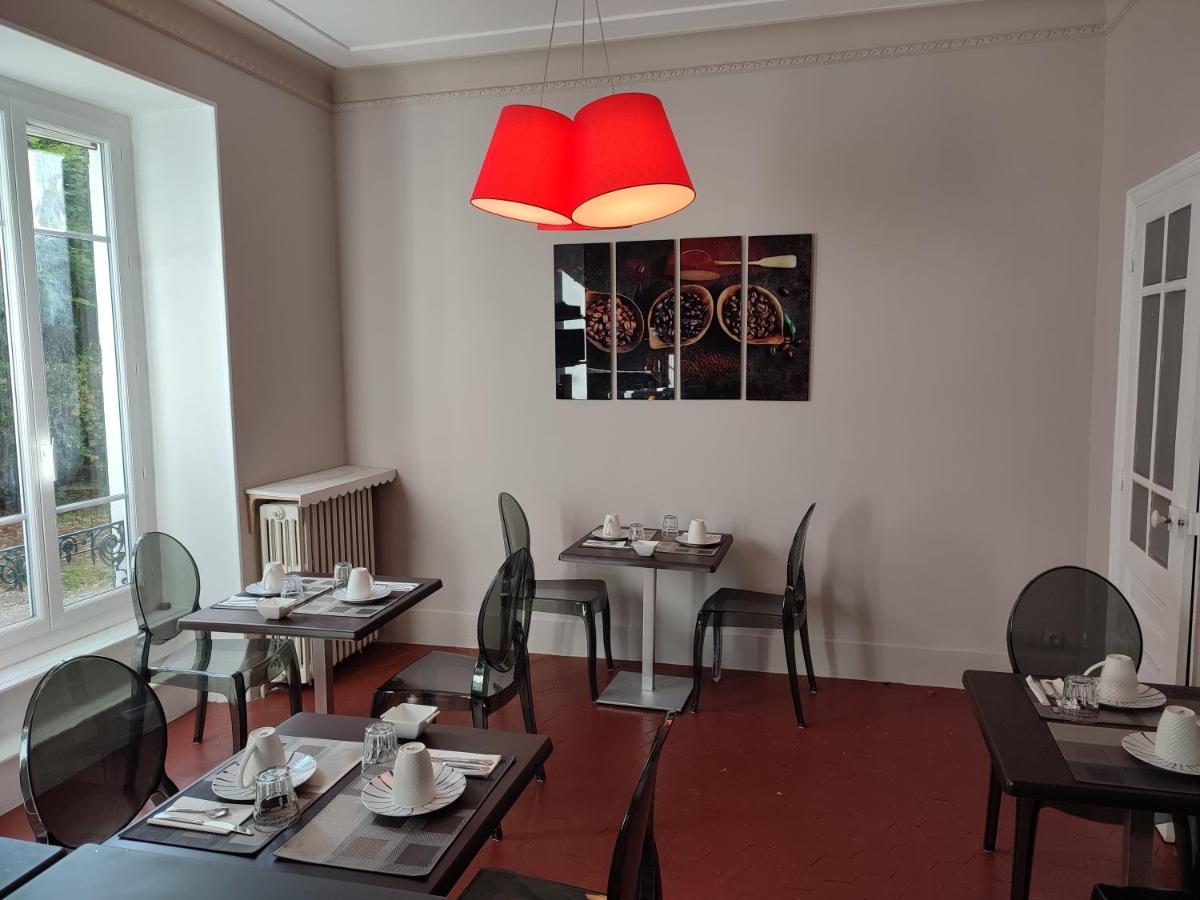 알레스 Les Jardins De La Fontaine B&B 외부 사진