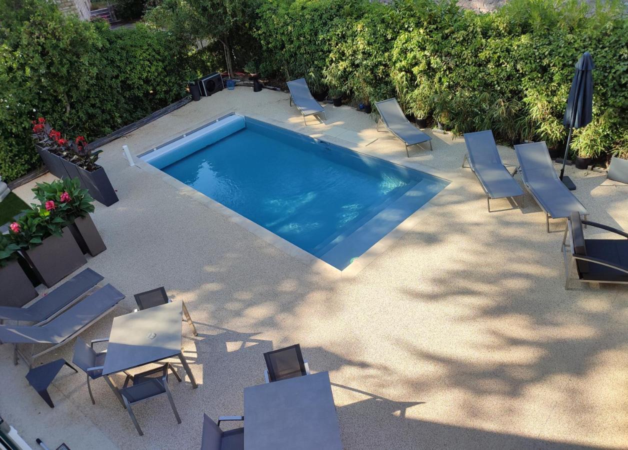 알레스 Les Jardins De La Fontaine B&B 외부 사진