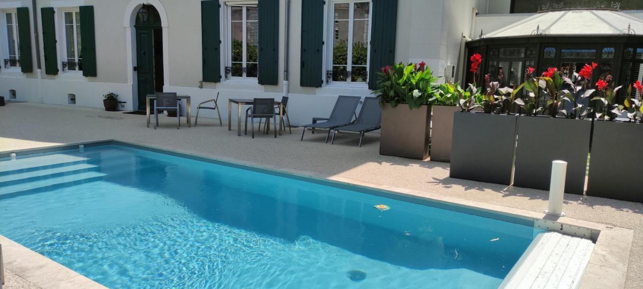 알레스 Les Jardins De La Fontaine B&B 외부 사진